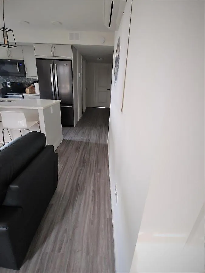 Apartment Serene 2 Bedroom Condo With Balcony And Lakeview Winnipeg