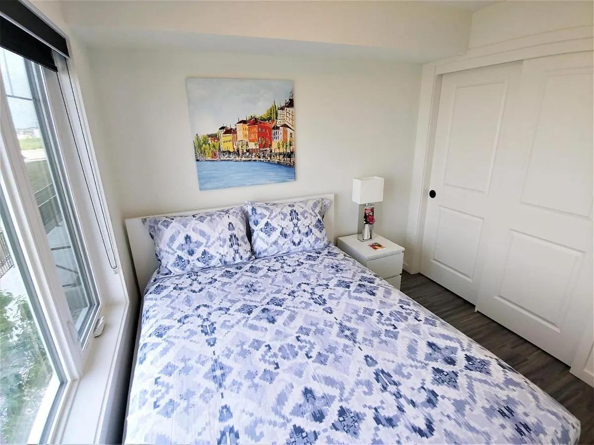 Apartment Serene 2 Bedroom Condo With Balcony And Lakeview Winnipeg